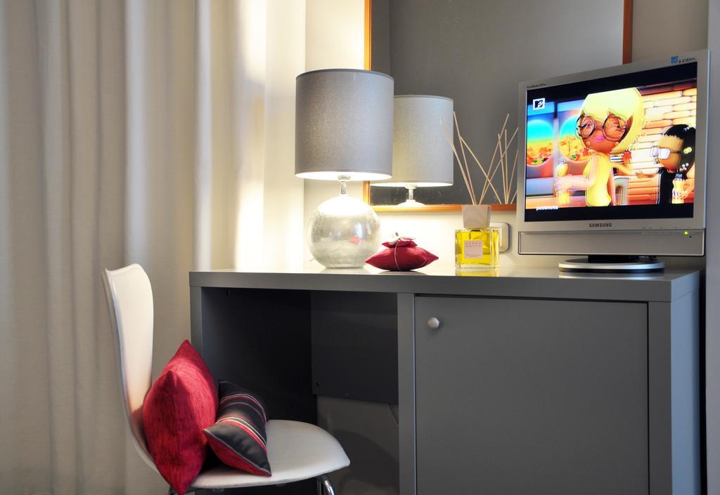 סניגליה Hotel Metropol חדר תמונה